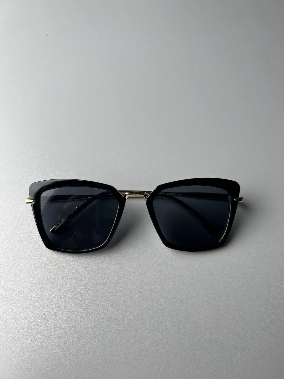 photo_6212850239149289559_y