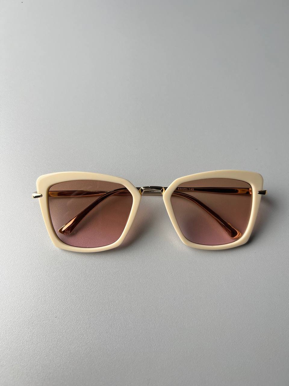 photo_6212850239149289561_y