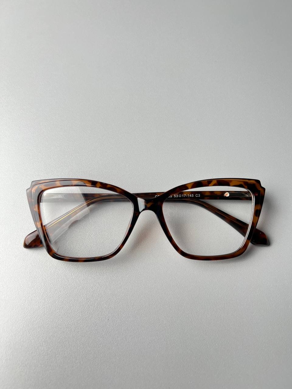 photo_6212850239149289565_y