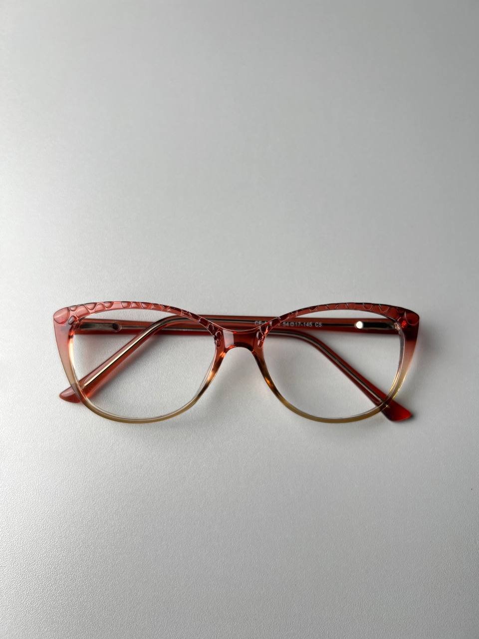 photo_6212850239149289571_y