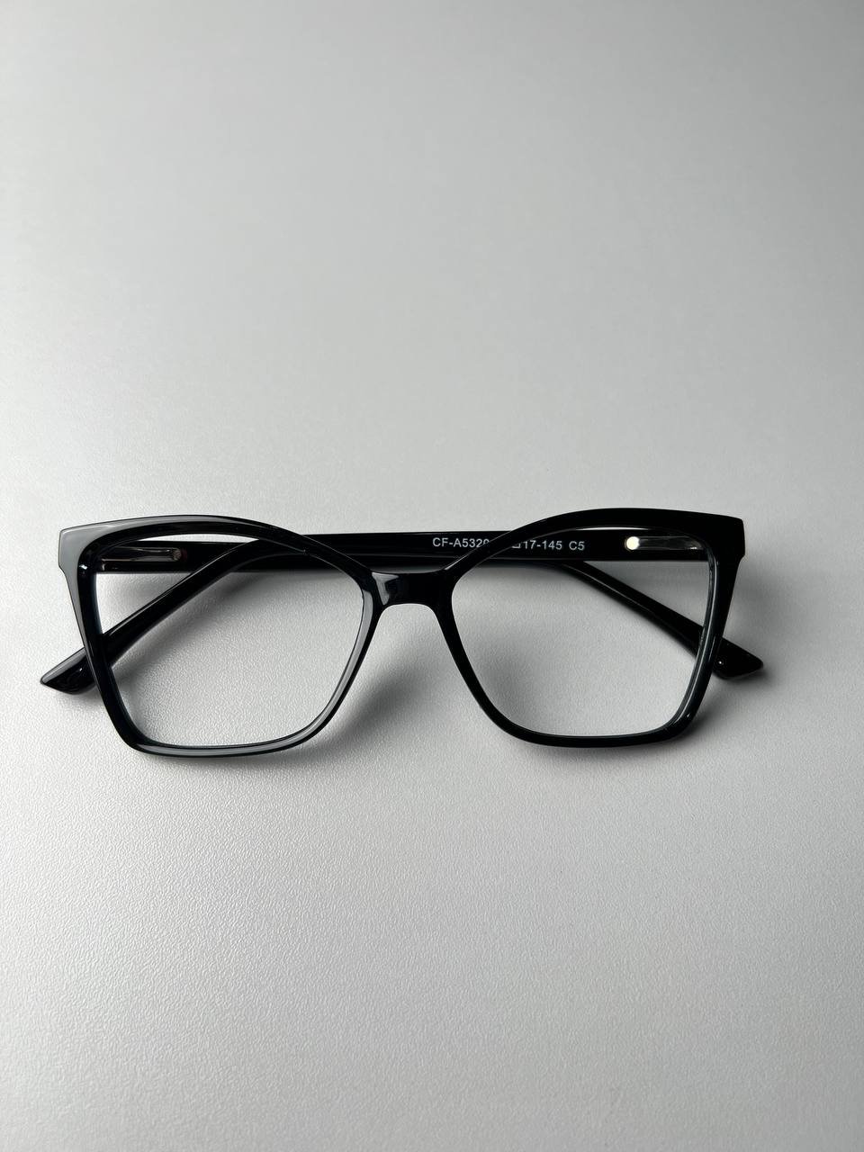 photo_6212850239149289573_y