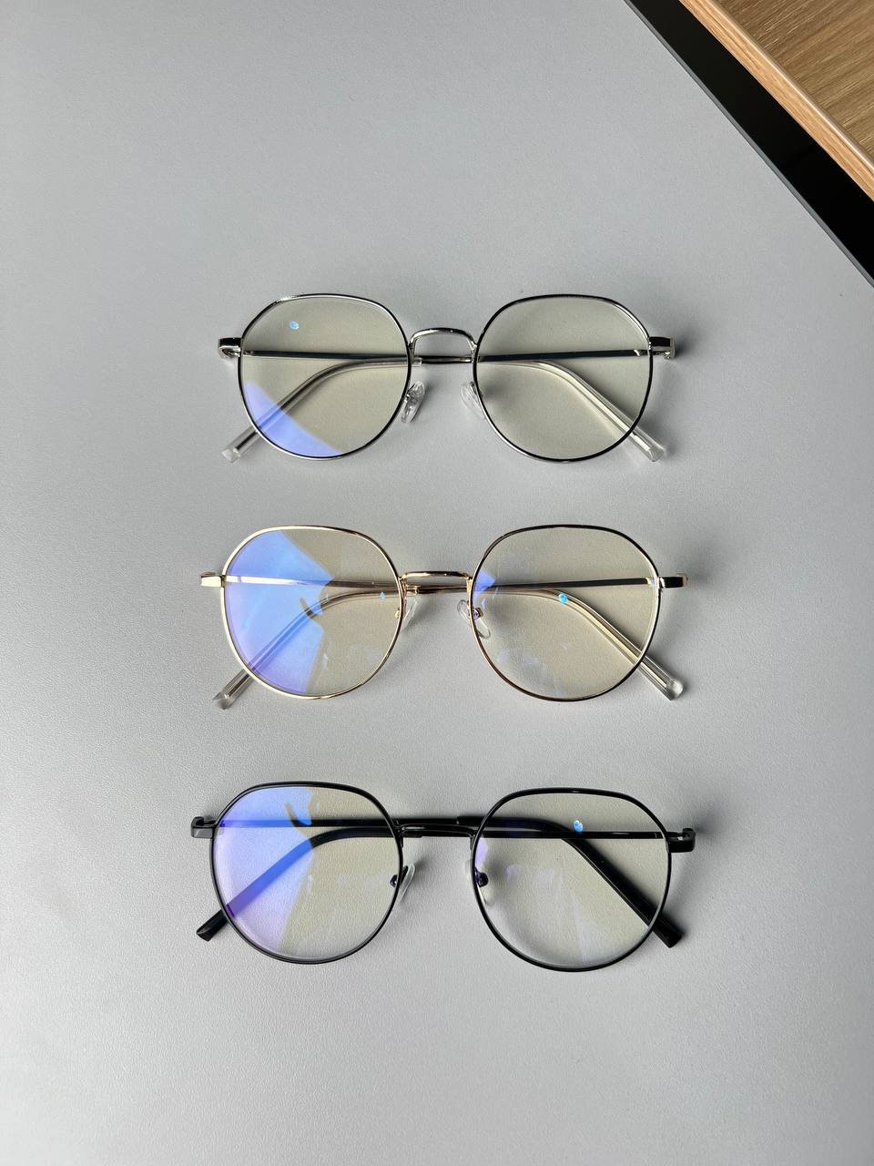 photo_6212850239149289580_y