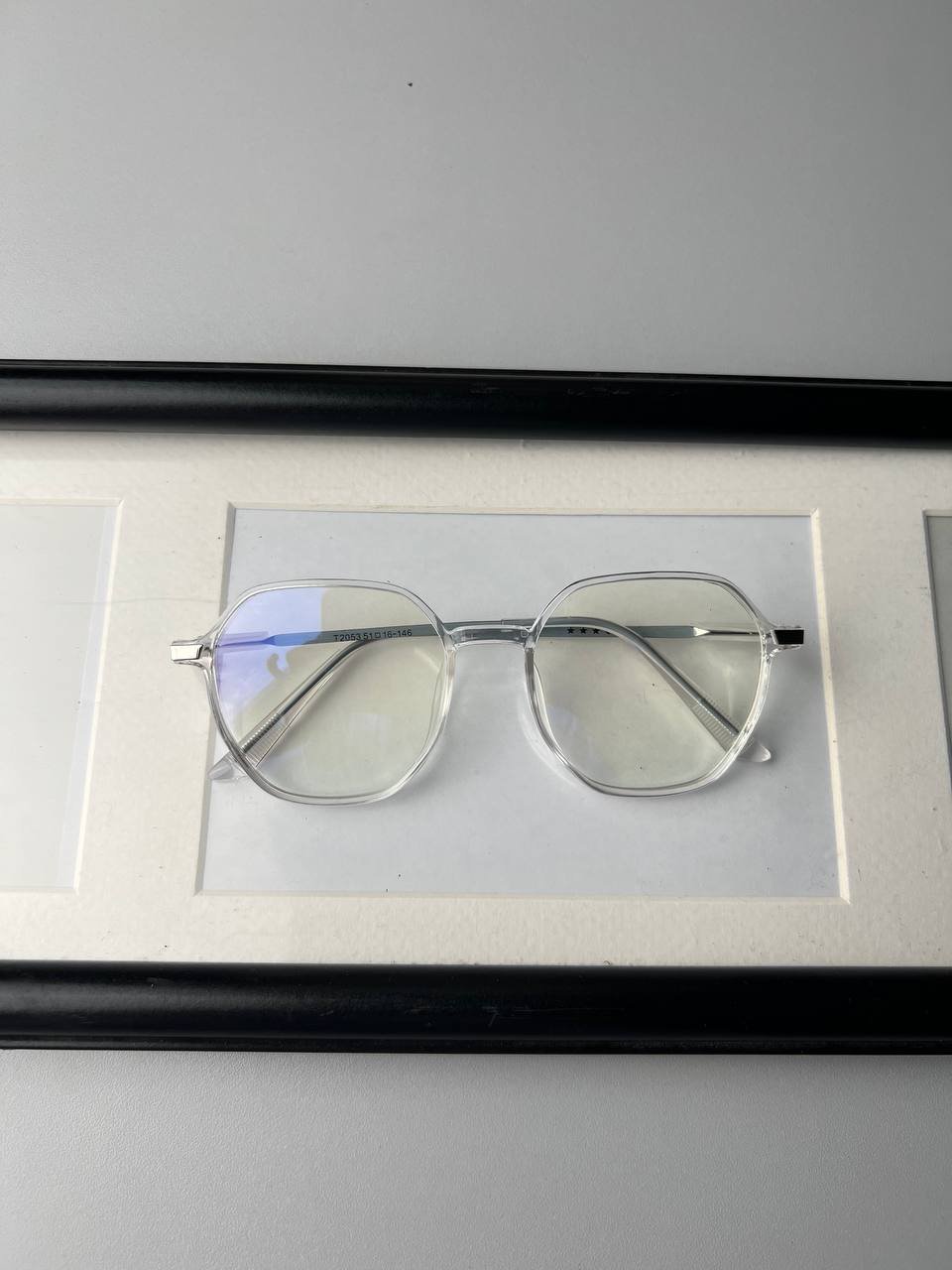 photo_6212850239149289613_y